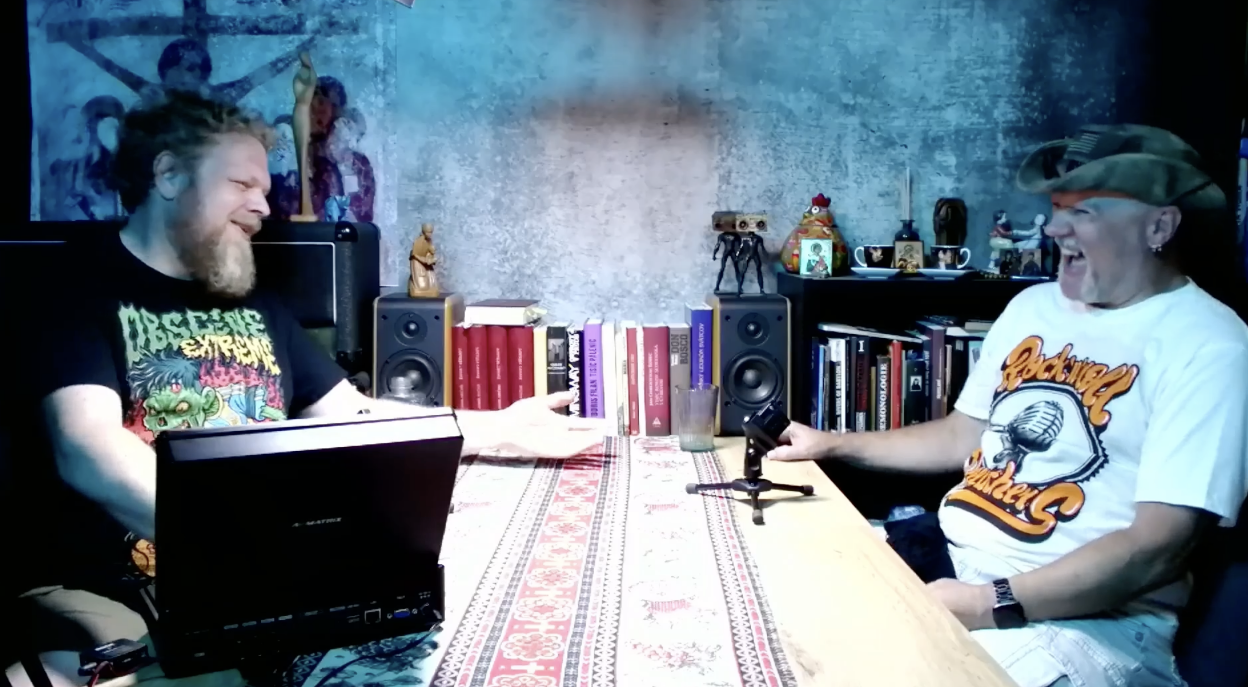 Elvis z Karpiny | Hrobár, žandár, punkáč